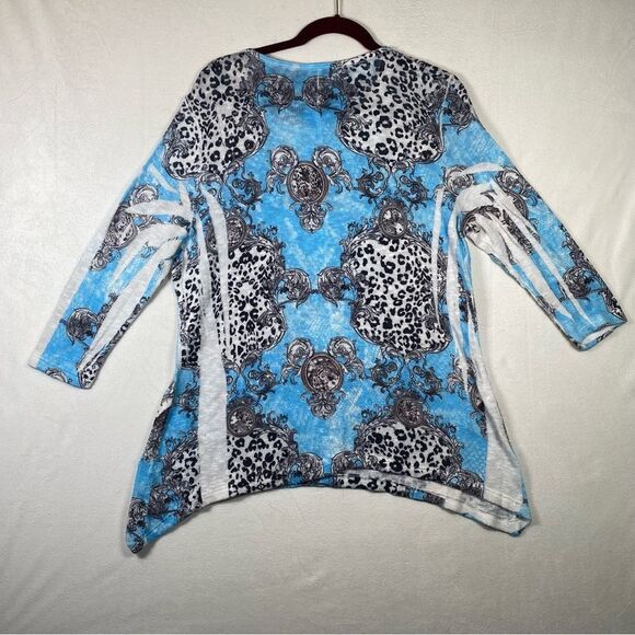 Cactus Asymmetrical Hem Blue, White and Black Design 3/4 Sleeve Top Size Large - Picture 2 of 9